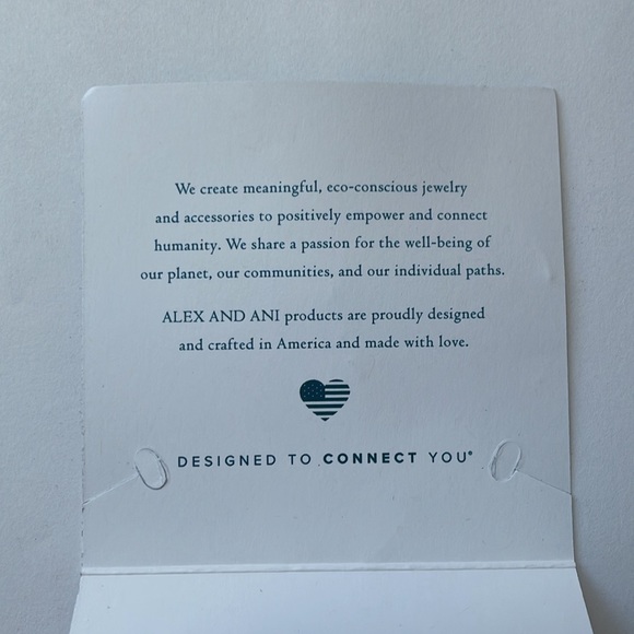 Alex and Ani: Harry Potter Sorting Hat Gold - Picture 3 of 7